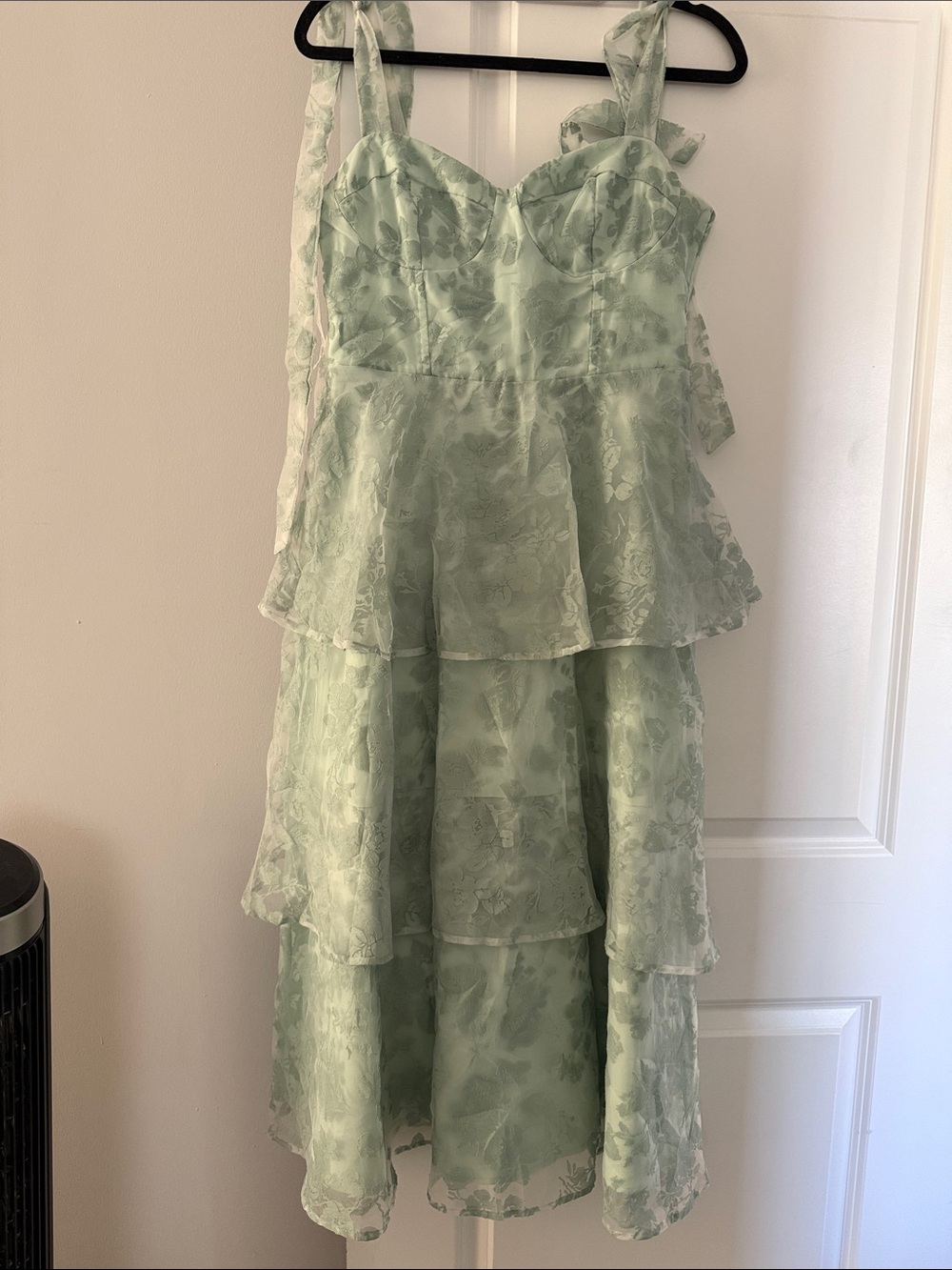 Elegant Mint Green Tiered Lace Dress